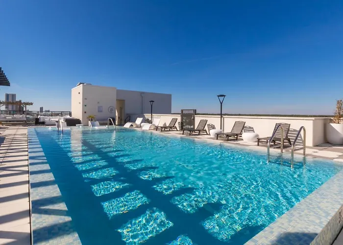 Holiday home Modern 4 Bedroom Luxury With Rooftop Pool Next To The Hangout! Gulf Shores